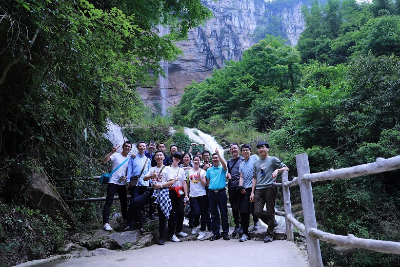 glwwxgzu.jpg fyw4yjsd.jpg