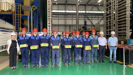 高溫慰問送清涼 情系基層暖人心